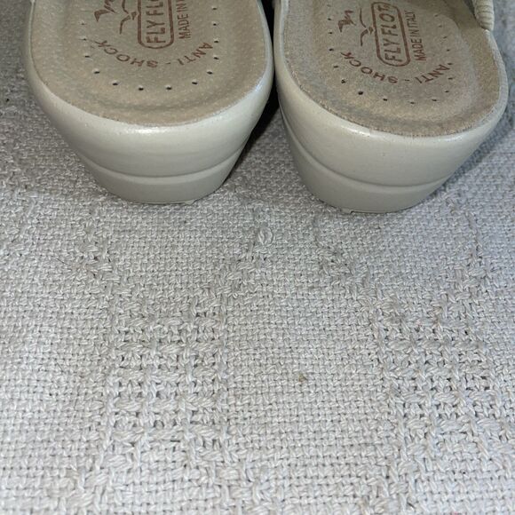 Fly Flot Women’s Wedge Mules Size 39 U.S. 8 M Beige Fabric Beach Cruise Outdoors - Picture 10 of 12